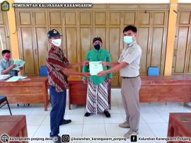 Penyerahan Sertipikat Tanah Program PTSL